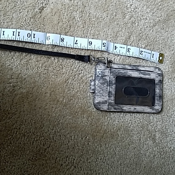 Phone case/wrislet - Picture 2 of 6